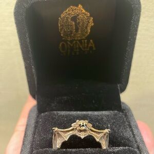 OMNIA vintage bat ring